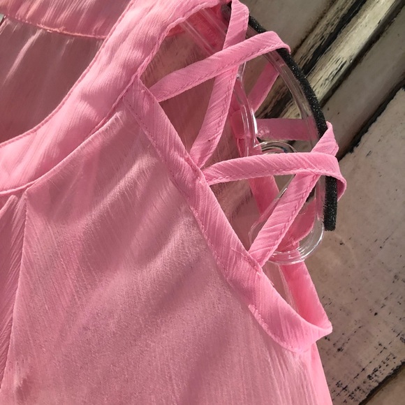 Pink blouse - Picture 1 of 4